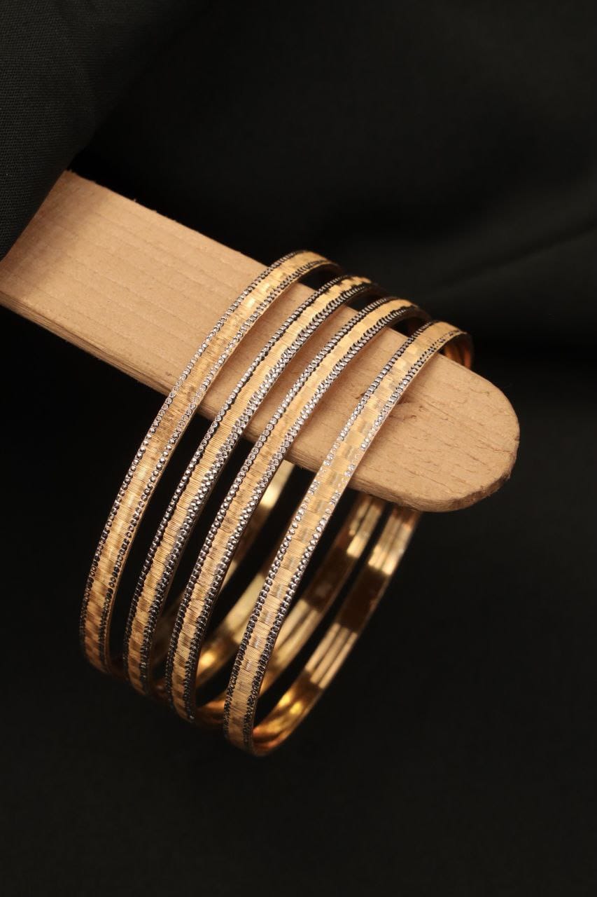 SAMHITA BANGLE