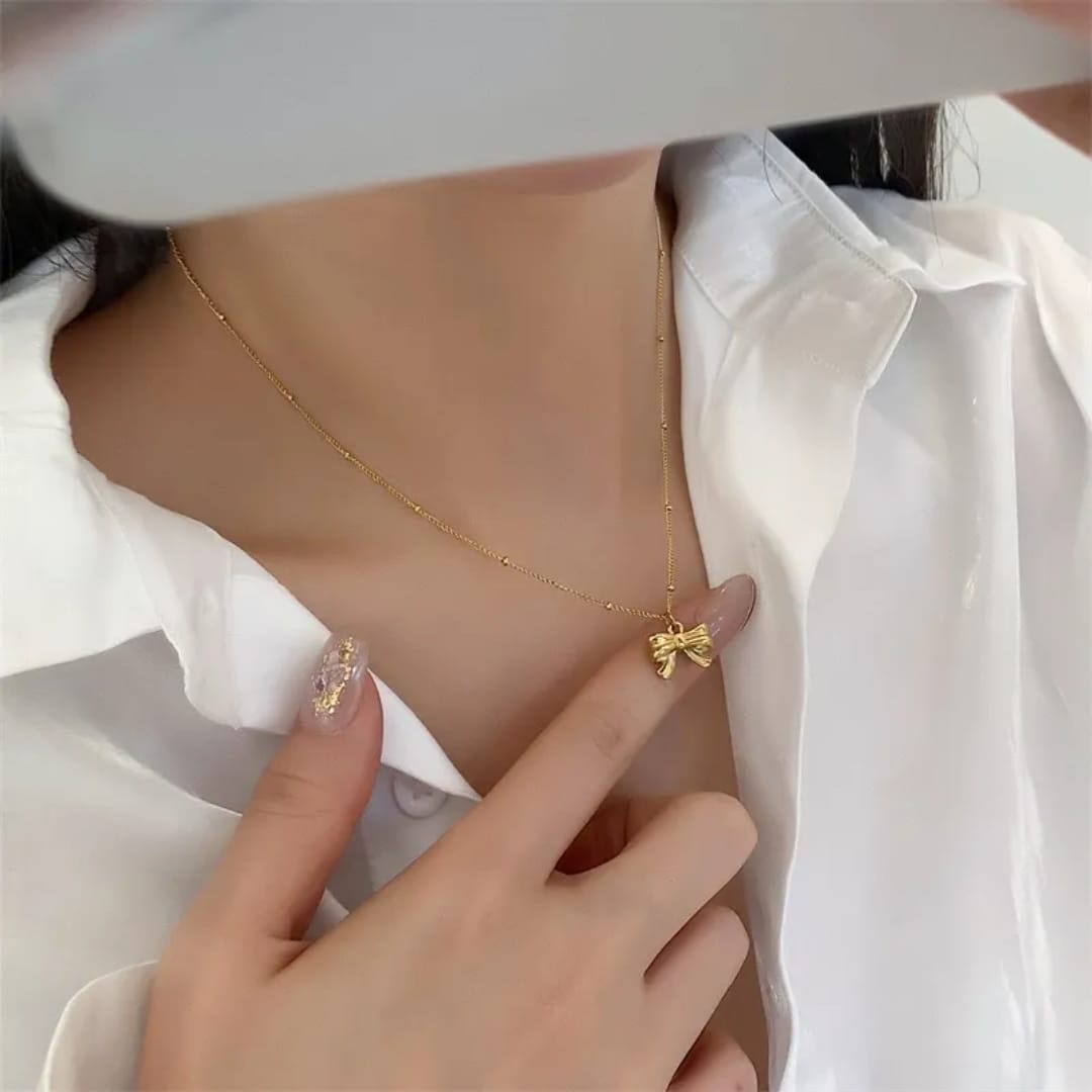 BOWS NECKLACE