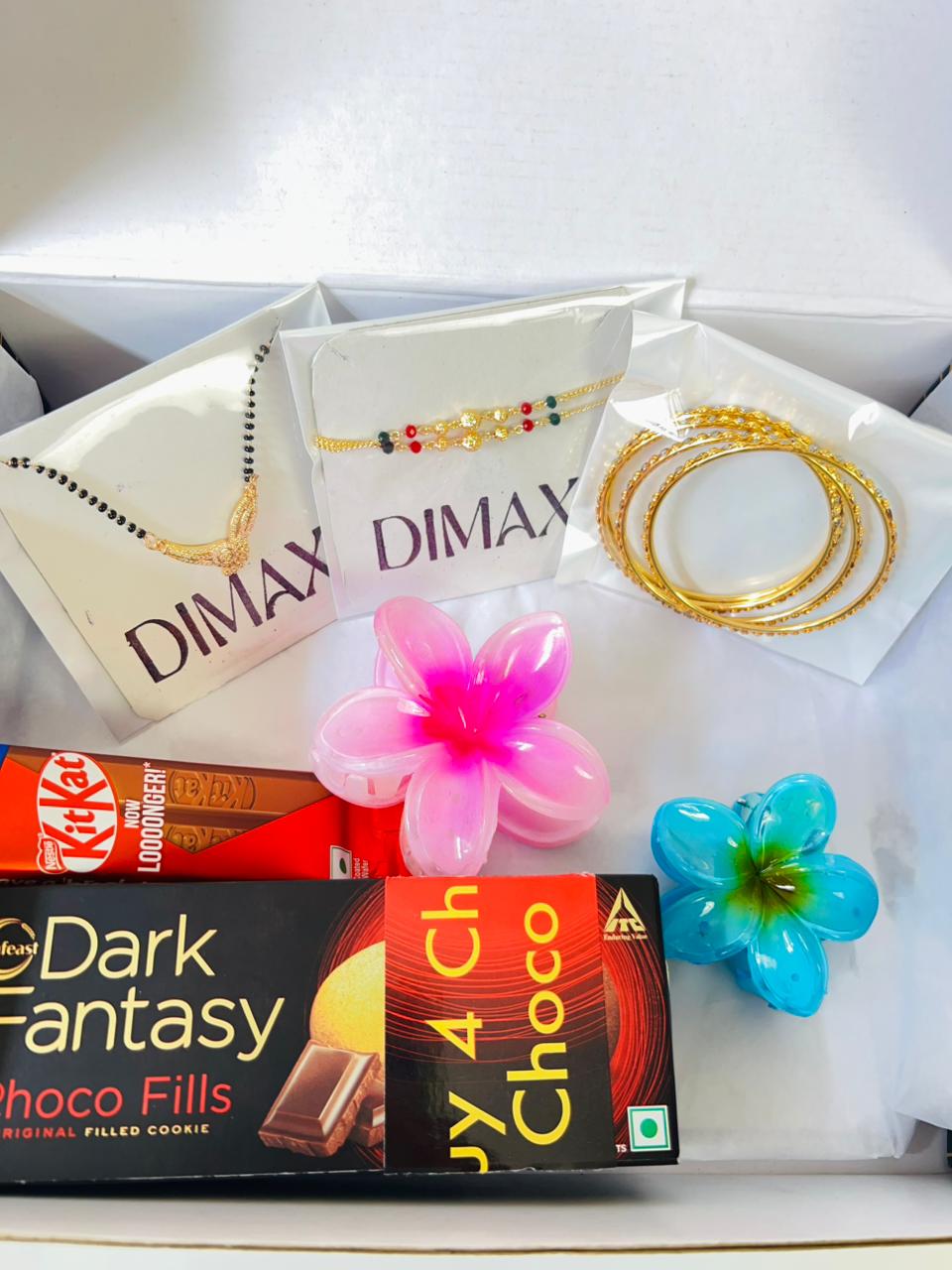 The Luxury Box (gift hamper)